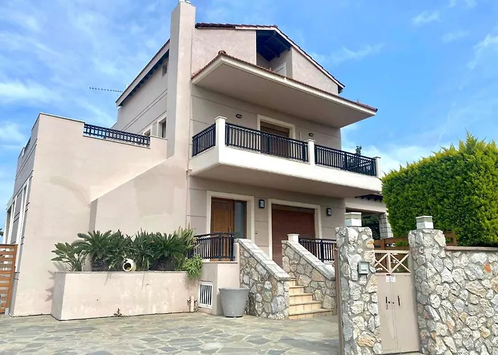 Seaview Villa - Amazing Sea & Mountain View